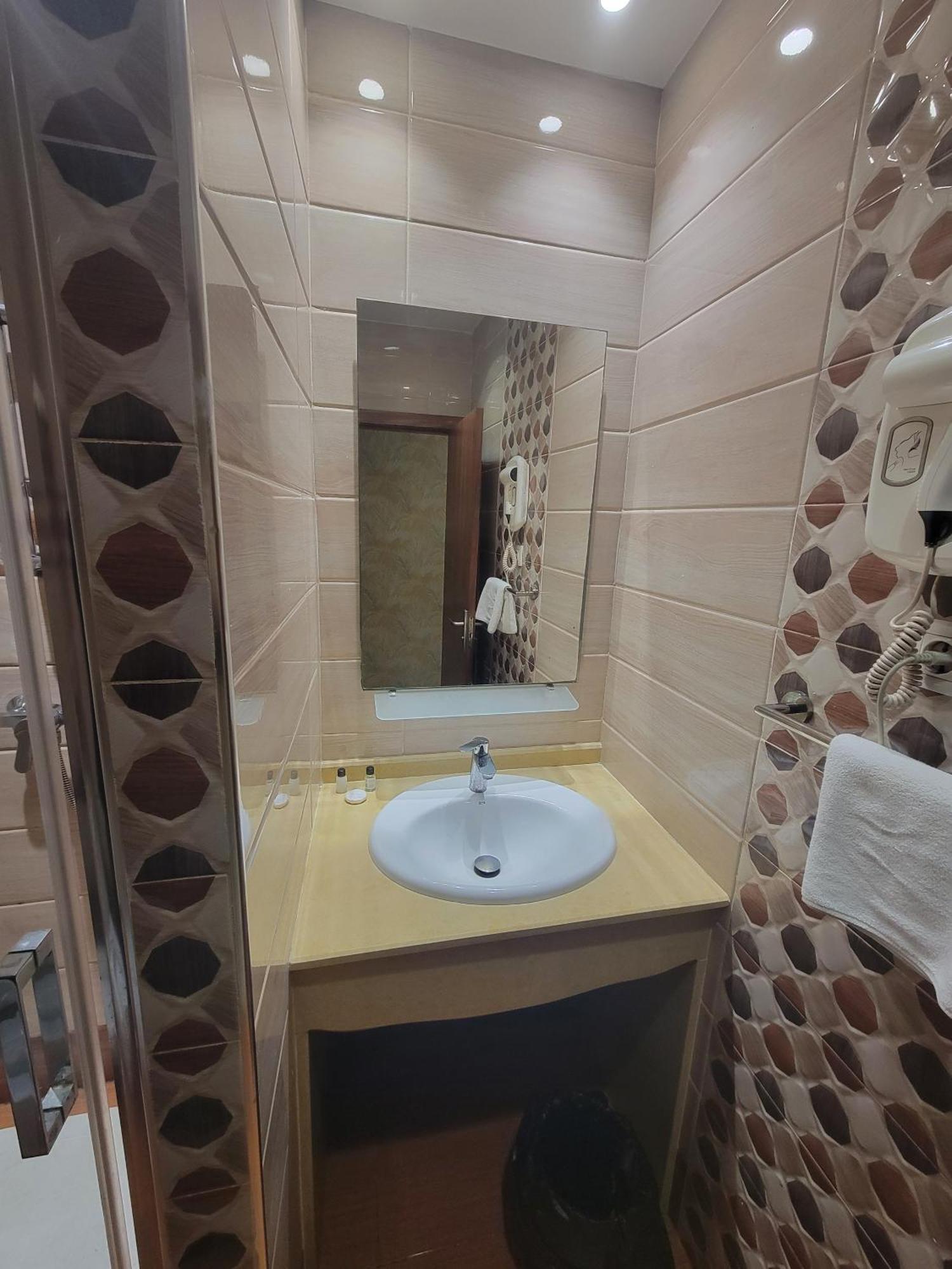 City Hotel Alger Kültér fotó